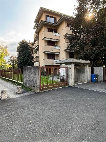 Foto Appartamento in via Luciano Manara 4, Vimercate Semicentro di 93 m²