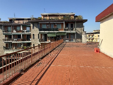 Foto Attico in via moreni, Firenze Coverciano di 195 m² con 6 locali