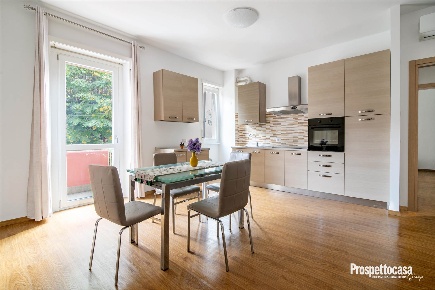 Foto Appartamento in via savona  4, Milano Solari di 63 m² con 2 locali