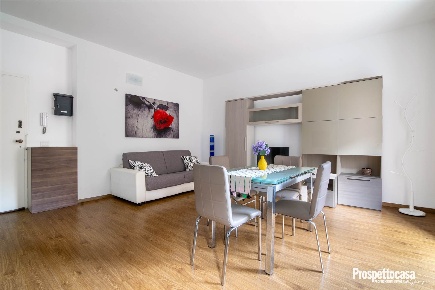 Foto Appartamento in via savona  4, Milano Solari di 63 m² con 2 locali