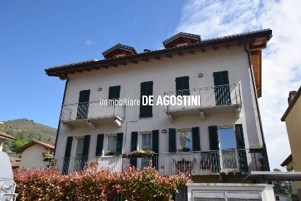 Foto Appartamento in Via alla stazione  8, Lesa Centro di 60 m² in vendita