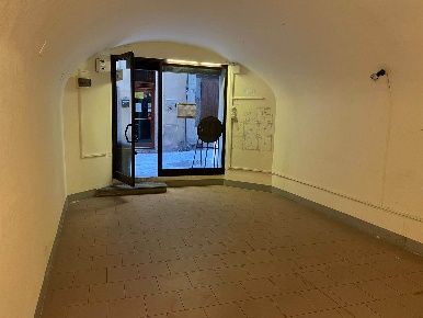 Foto Negozio a Pistoia Piazza della Sala di 78 m² con 2 locali in affitto