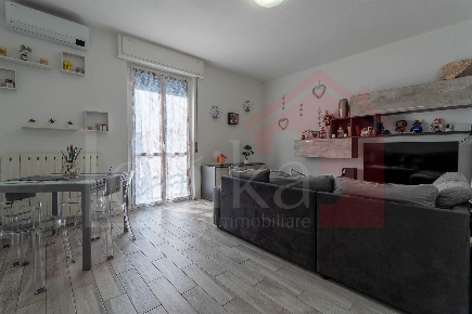 Foto Appartamento in Via Giosuè Carducci  14, Siziano Centro di 92 m²