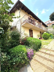 Foto Villa unifamiliare in Strada del Merlo 12, Villarbasse di 200 m²