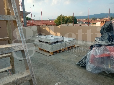 Foto Appartamento in Via centro, Trofarello Centro di 80 m² con 3 locali