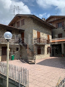 Foto Appartamento in Via Belvedere 5, Monzuno Centro di 100 m² con 5 locali