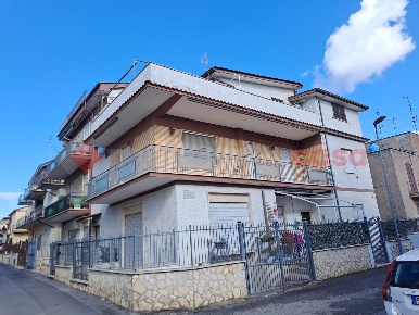 Foto Appartamento in Via Settembrini 63, Guidonia Montecelio Villanova