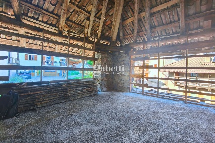 Foto Rustico in Via Frazione Bivedo 88, Bleggio Superiore di 98 m²