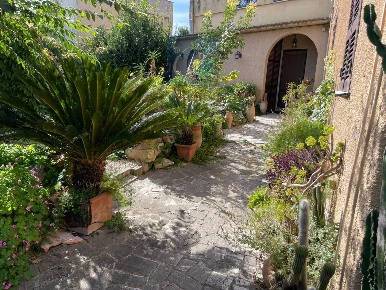 Foto Appartamento a Mentana Centro di 182 m² con 4 locali in vendita