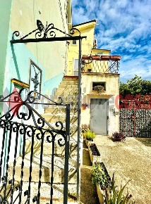 Foto Appartamento in Via Casa Polla 63, Salerno di 55 m² con 2 locali