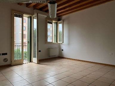 Foto Appartamento a Vicenza di 80 m² con 3 locali in vendita