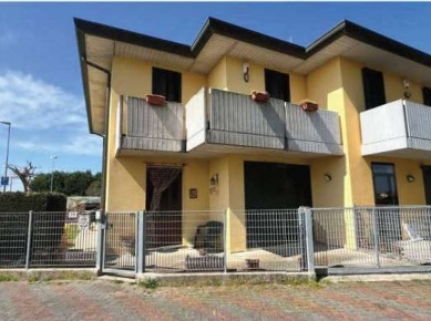 Foto Casa indipendente in Via Castelcaro Alto, Codevigo di 120 m²