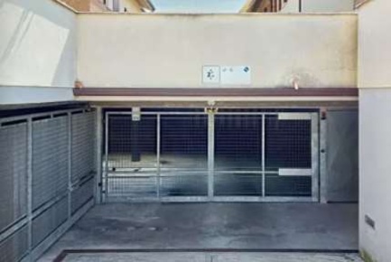 Foto Box in Via Della Cartiera, Forlì Romiti di 28 m² con 1 locali