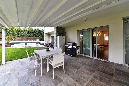 Foto Appartamento a Capiago Intimiano di 160 m² con 4 locali in vendita