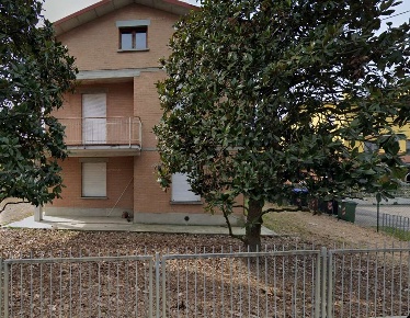 Foto Casa indipendente a Reggio nell'Emilia di 300 m² con 6 locali