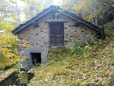 Foto Rustico in Località Rompité, Fontainemore di 40 m² con 2 locali