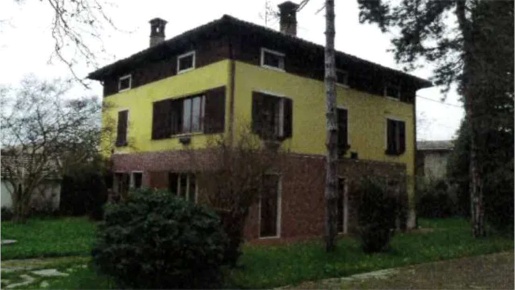 Foto Casa indipendente in Via Carlo Borra, Alessandria di 140 m² in vendita