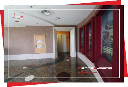 Foto Ufficio in CONTRADA SANTA LOJA SNC, Tito di 477 m² con 19 locali