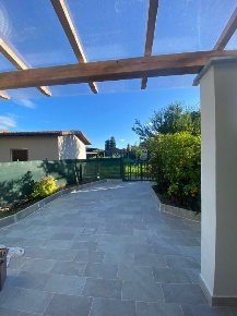 Foto Casa indipendente a Massa Centro di 75 m² con 4 locali in vendita