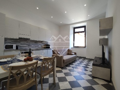 Foto Appartamento a Carrara Centro di 60 m² con 2 locali in affitto