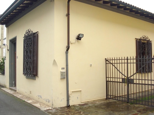casa indipendente in vendita a Pisa in zona Ingegneria