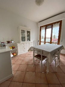 Foto Appartamento a Castelfranco di Sotto Centro di 120 m² con 5 locali