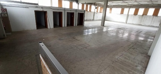 Foto Capannone industriale a Capannori San Marco - Acquacalda di 880 m²
