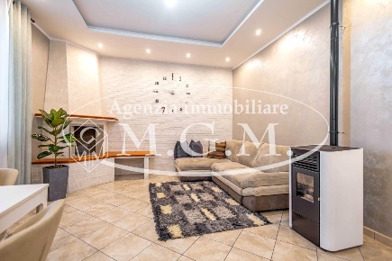 Foto Appartamento a Santa Maria a Monte Centro di 130 m² con 5 locali