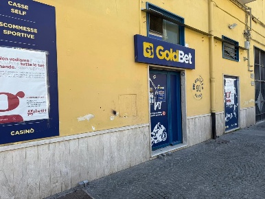 Foto Attività commerciale in Corso Umberto I 13, Sant'Anastasia Centro