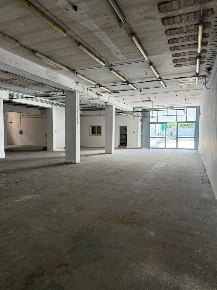 Foto Attività commerciale in Via Pomigliano snc, Sant'Anastasia Centro