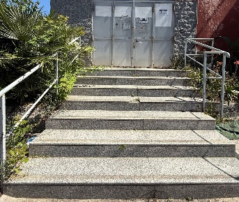 Foto Attività commerciale in Via Figliola snc, San Sebastiano al Vesuvio