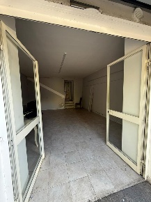 Foto Attività commerciale in Via Umberto I snc, Sant'Anastasia Centro