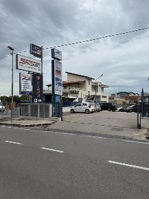 Foto Attività commerciale in Via Romani snc, Sant'Anastasia di 1300 m²