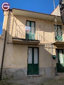 Foto Casa indipendente a Taurianova Centro di 75 m² in vendita