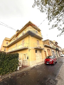Foto Appartamento in Via Trinacria, Caltagirone Centro di 143 m² in vendita