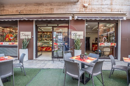 Foto Bar in Via Rosolini, Siracusa Santa Panagia - Teracati di 175 m²