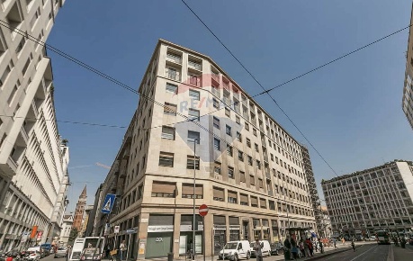 Foto Ufficio in Via Alberico Albricci, Milano Duomo di 180 m² con 8 locali