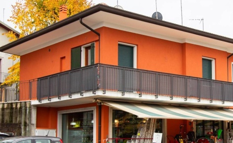 Foto Appartamento in Via Tintoretto, Peschiera del Garda Centro di 116 m²