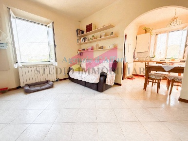 Foto Appartamento in Via Cesare Battisti, Ceneselli di 62 m² con 4 locali