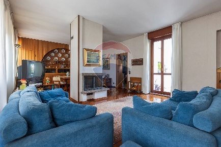 Foto Appartamento in VIA VILLAFRANCA, Busto Arsizio Ospedale di 210 m²