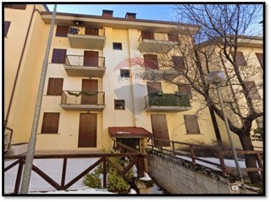 Foto Appartamento in via delle Betulle, Lucoli di 30 m² con 1 locali