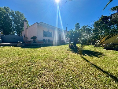 Foto Casa indipendente in via della Fonte, Monterotondo di 160 m²