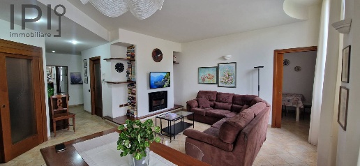 Foto Appartamento in Corso Marconi, Cairo Montenotte Centro di 130 m²