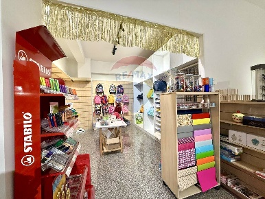 Foto Attività commerciale in via Roma, Santa Croce Camerina Centro di 85 m²