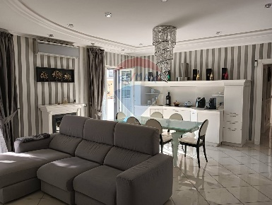 Foto Appartamento in Via Mattia Preti, Casoria Arpino di 110 m² in vendita