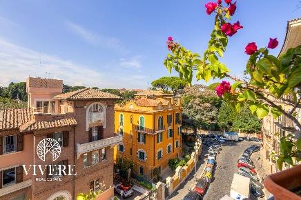 Foto Appartamento in Via Savoia, Roma Salario - Porta Pia di 274 m²