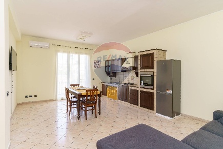 Foto Appartamento in Via Faraci, Catania Picanello di 88 m² con 3 locali