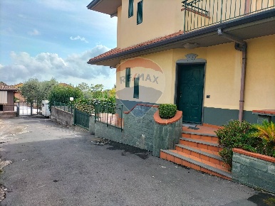 Foto Appartamento in Via Giovanni Scalia, Tremestieri Etneo Centro