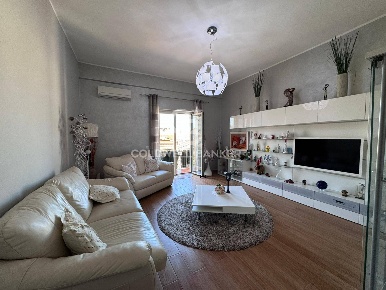 Foto Appartamento in Via San Felice, Agropoli Centro di 130 m² con 4 locali