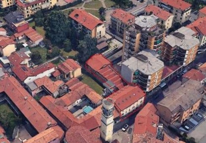 Foto Negozio in Via TRE RE  9, Brugherio Centro di 181 m² con 1 locali